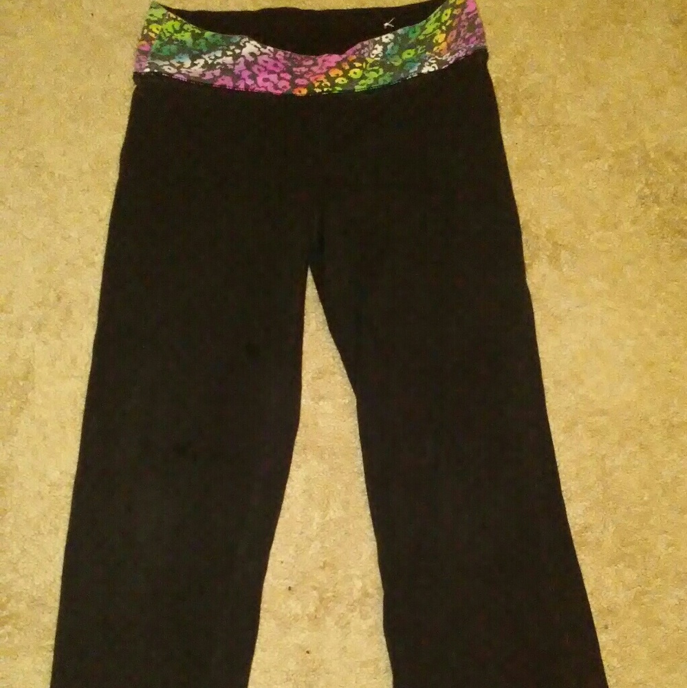 Victoria Secret Pink short yoga pants